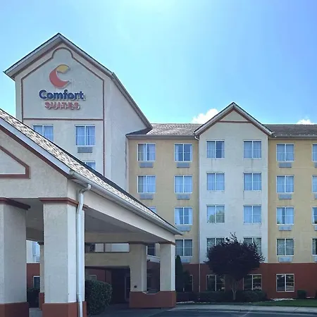 Comfort Suites Airport